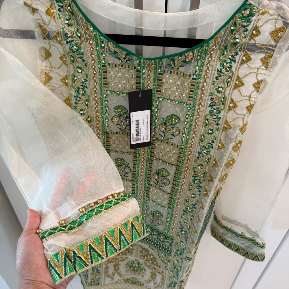 NWT Pure Silk Green and Gold Embroidered Desi Luxury Preet Three Piece Dress
